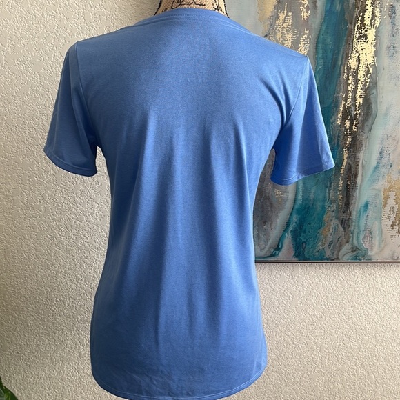 NWOT Nike Dry fit
Excellent Condition 
Size M
#54A - Picture 2 of 7